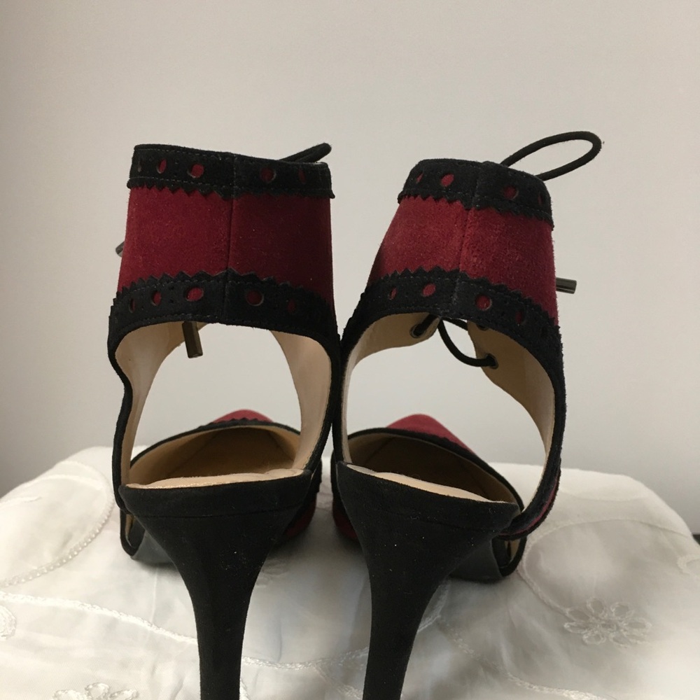 Franco Sarto Burgundy and Black Lace-Up Pointed Heels - Picture 4 of 4
